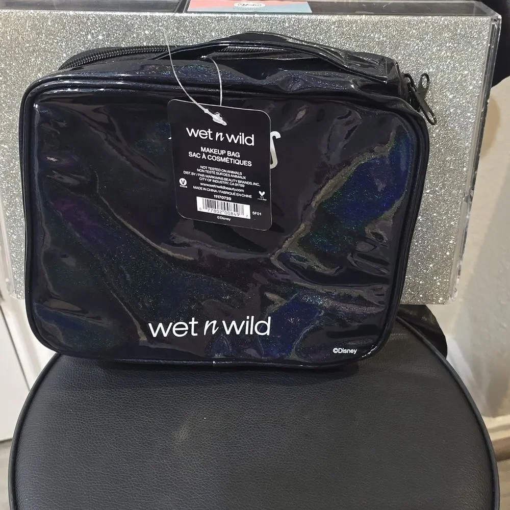 wet n wild bold design
